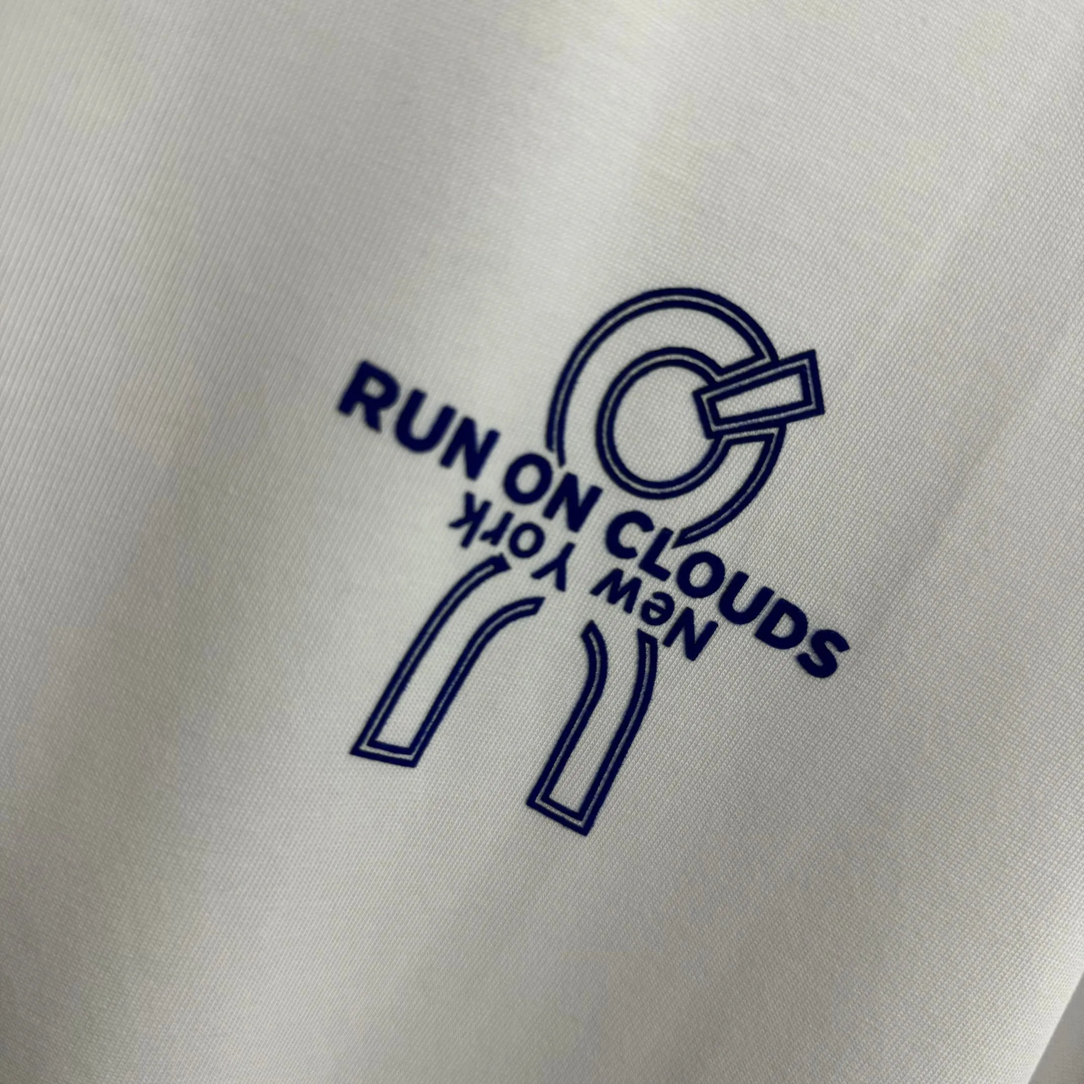 # 90 On running Series 2026 Spring and Summer New Arrival Classic simple personalized letter totem three-dimensional flocking technology logo custom double yarn plain cotton fabric short-sleeved T-shirt men and women Same Style Color: Black White Angola Red Size: S (90-130 pounds) M (120-150 pounds) L (140-165 pounds) XL (160-180 pounds) XXL (180 pounds)